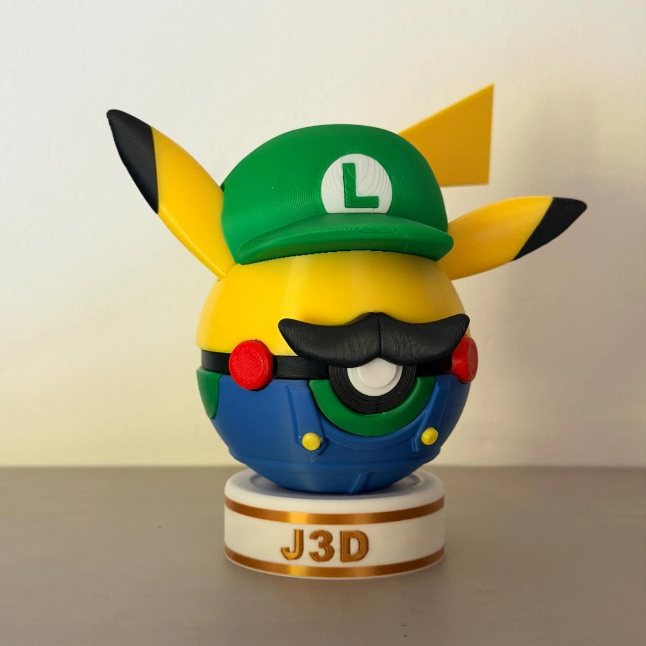 Pokeball Pokemon Luigi